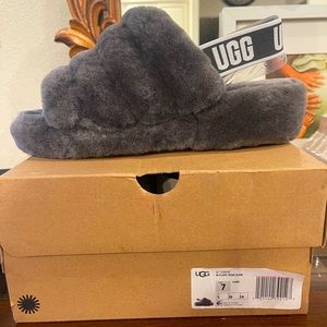 UGG Fluff Women’s Slippers